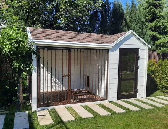 Вольер «Ален»