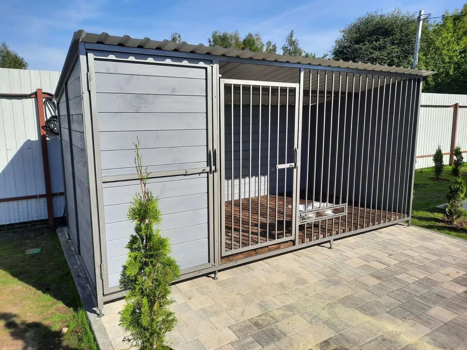 Вольер «Любек»