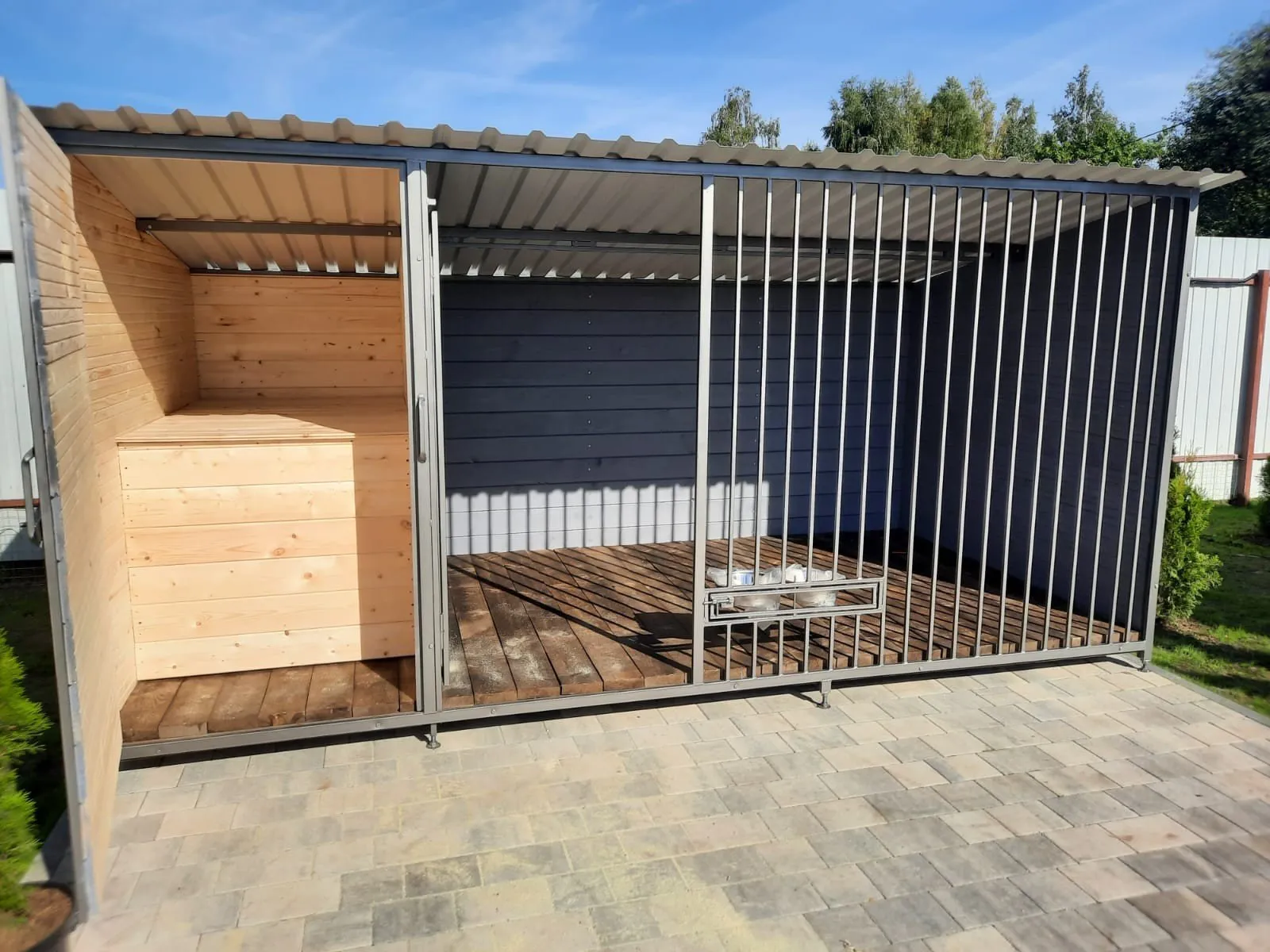 Вольер «Любек»