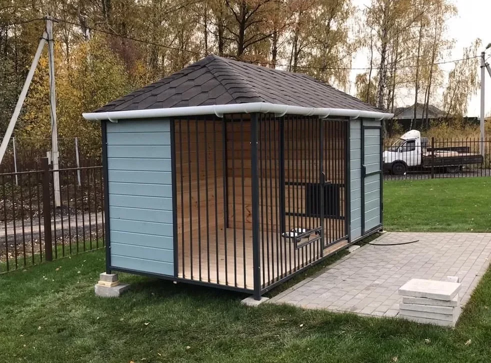 Вольер «Бернау»